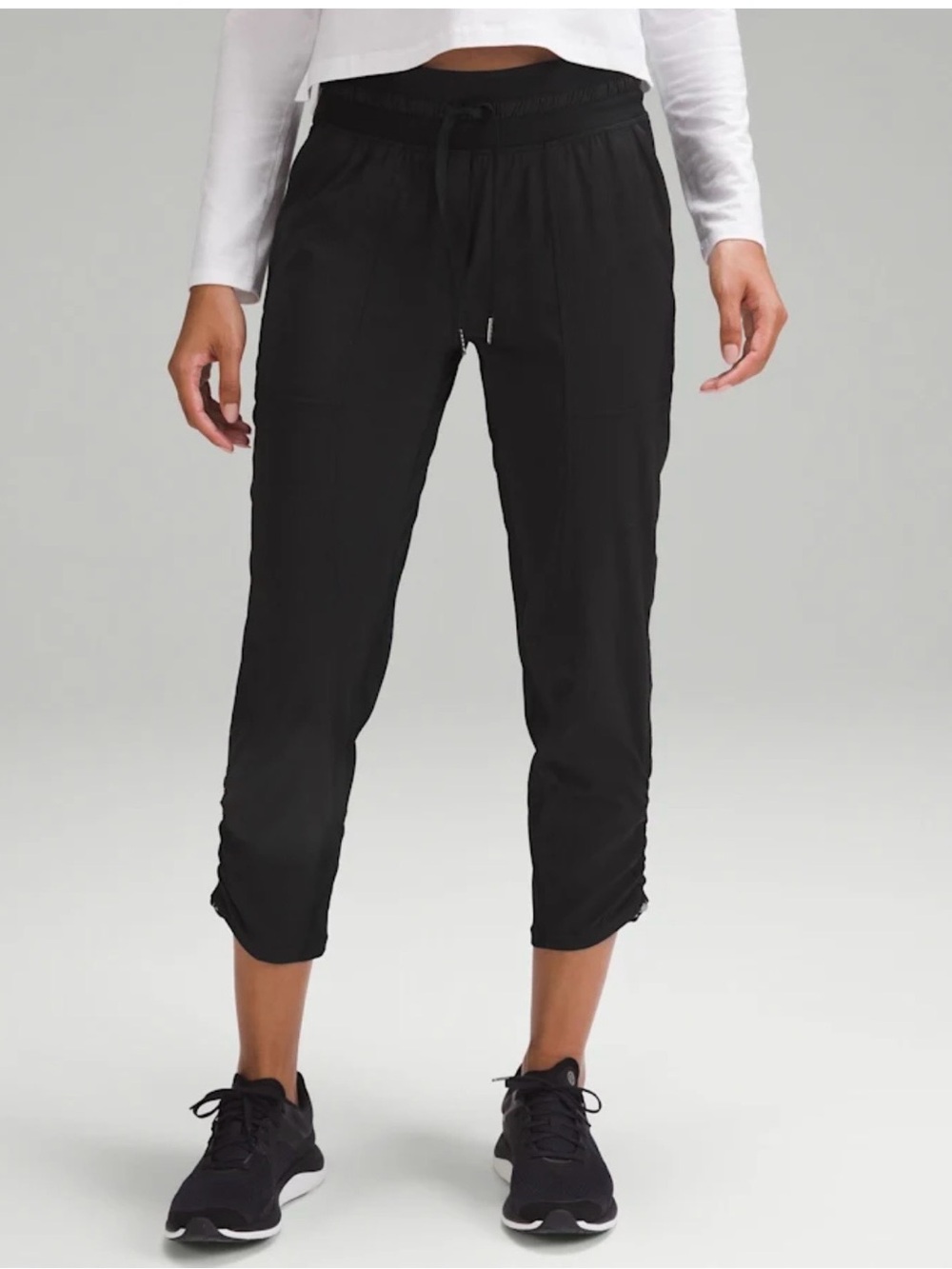 Lululemon Dance Studio Crop